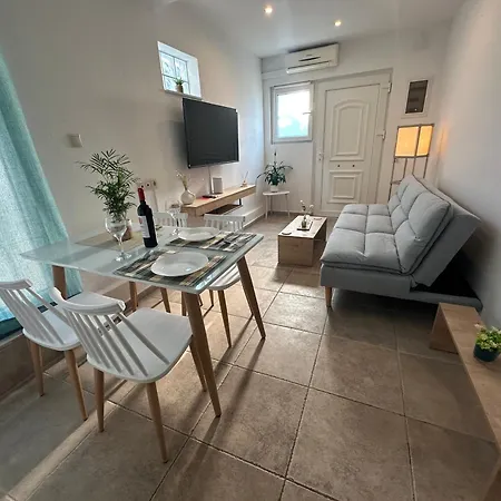 Апартаменти Andriani *